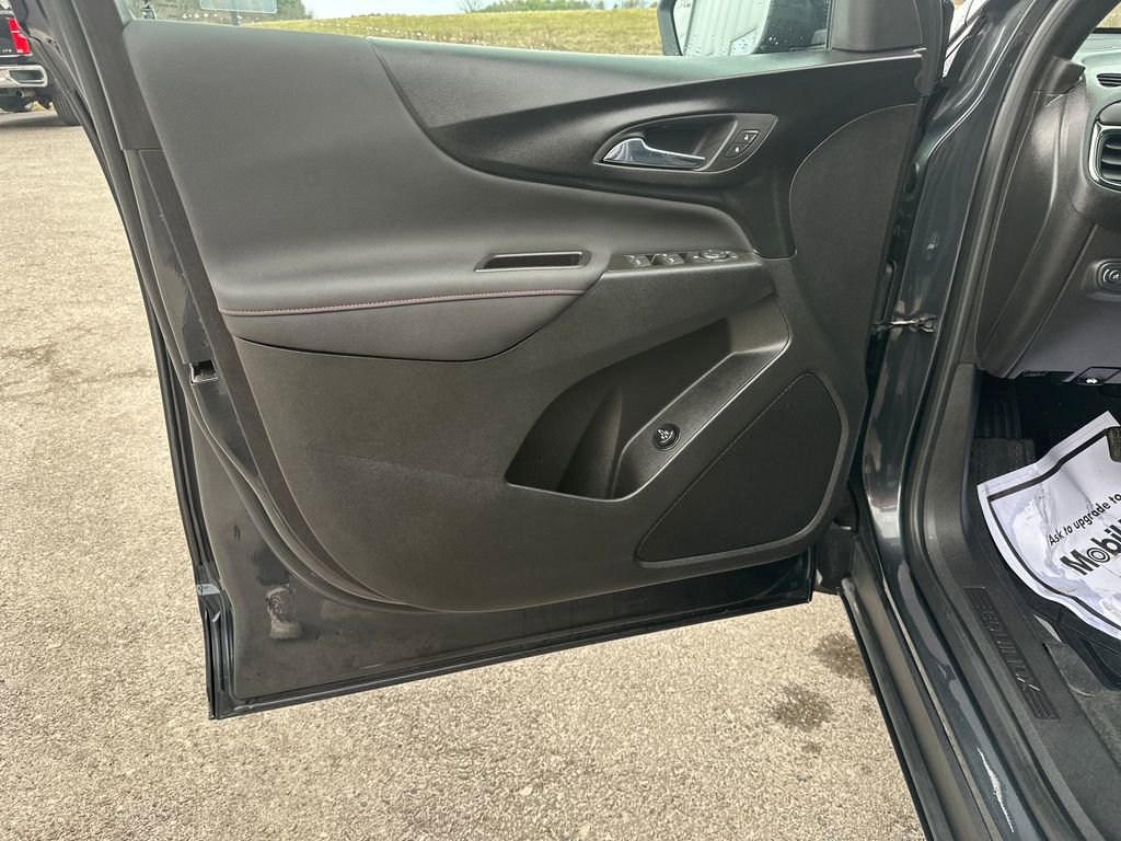Used 2023 Chevrolet Equinox RS image 10