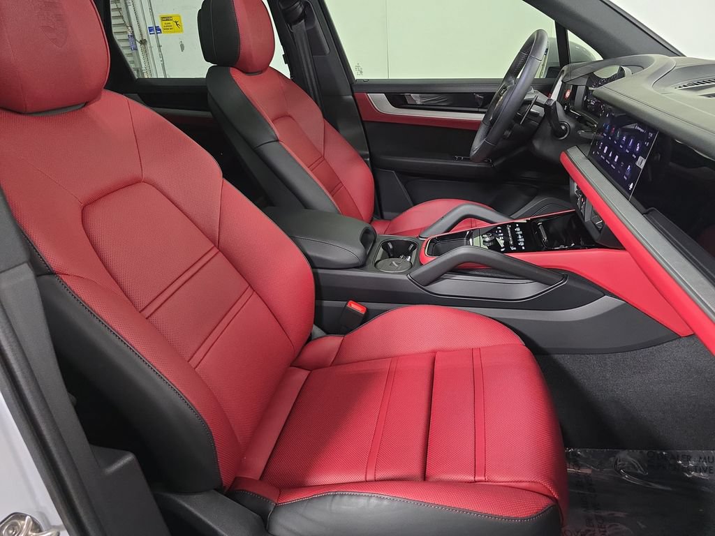 Certified 2026 Porsche Cayenne AWD/4WD image 27