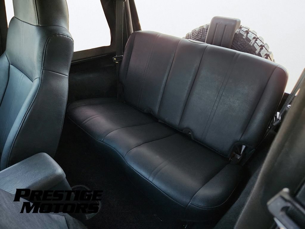 Used 2004 Jeep Wrangler SE AWD/4WD image 17