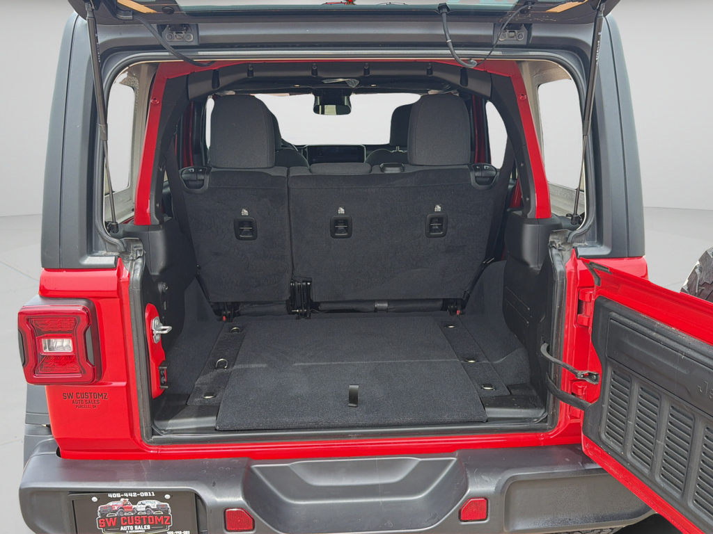 Used 2026 Jeep Wrangler Unlimited Rubicon AWD/4WD image 14