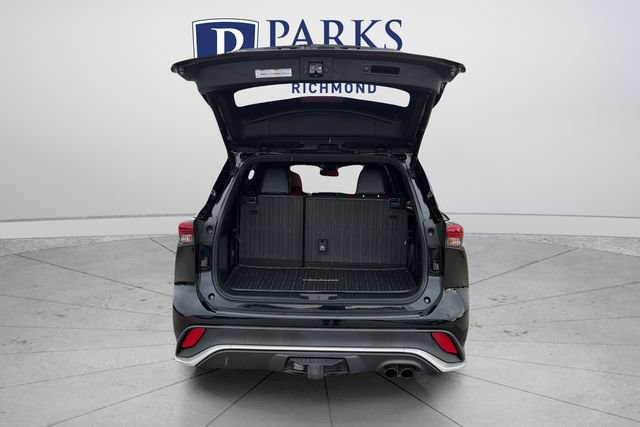 Used 2022 Toyota Highlander XSE AWD/4WD image 20