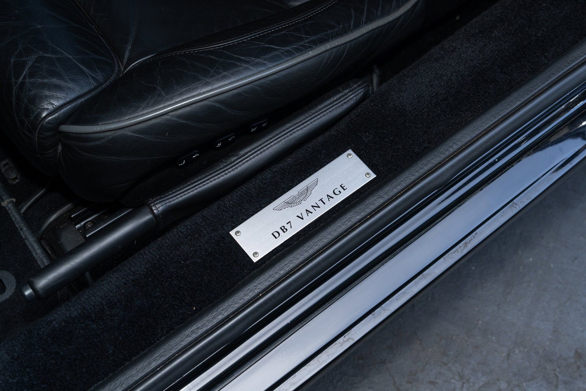 Used 2002 Aston Martin DB7 Vantage image 18