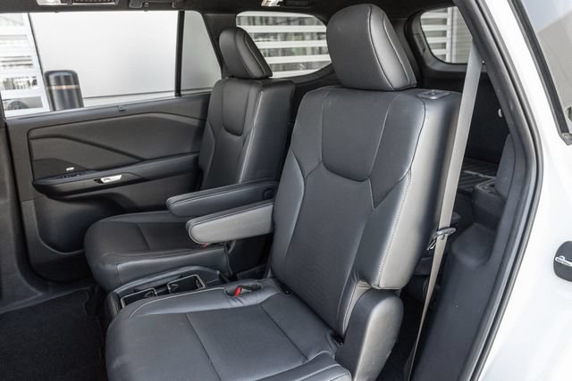 Used 2026 Lexus TX 500h AWD w/ Technology Package image 18