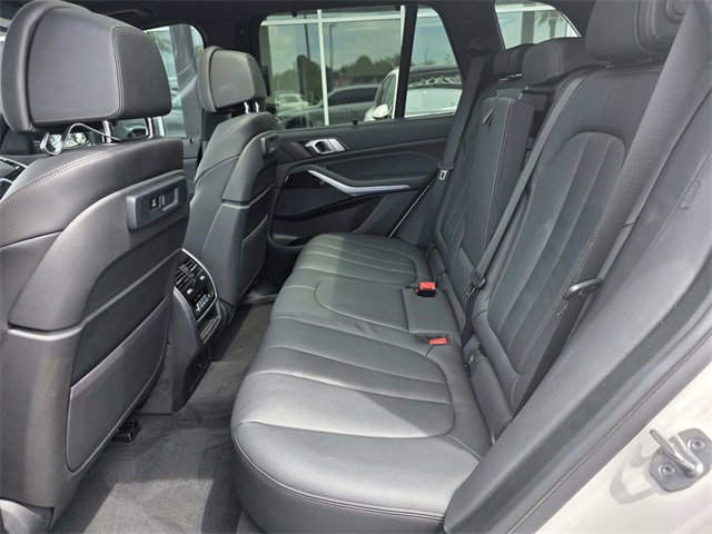 Used 2021 BMW X5 sDrive40i w/ Luxury Seating Package 2 image 10