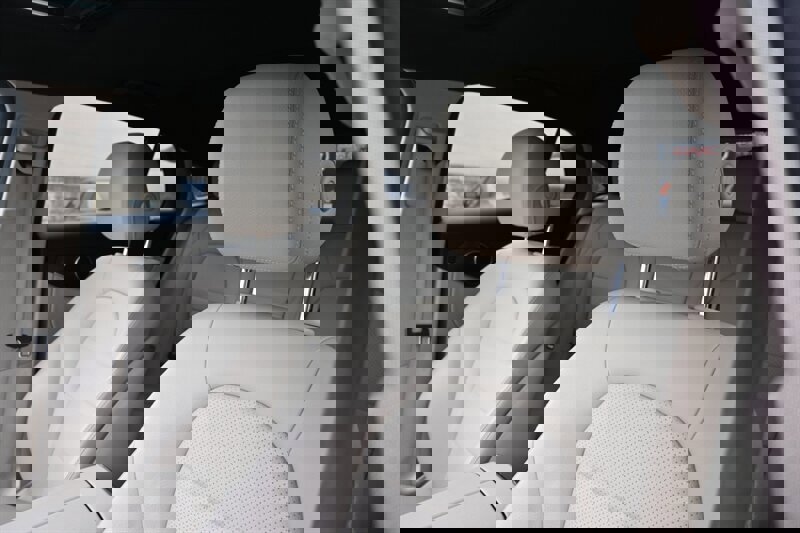 Used 2018 Mercedes-Benz GLC 300 4MATIC Coupe image 22