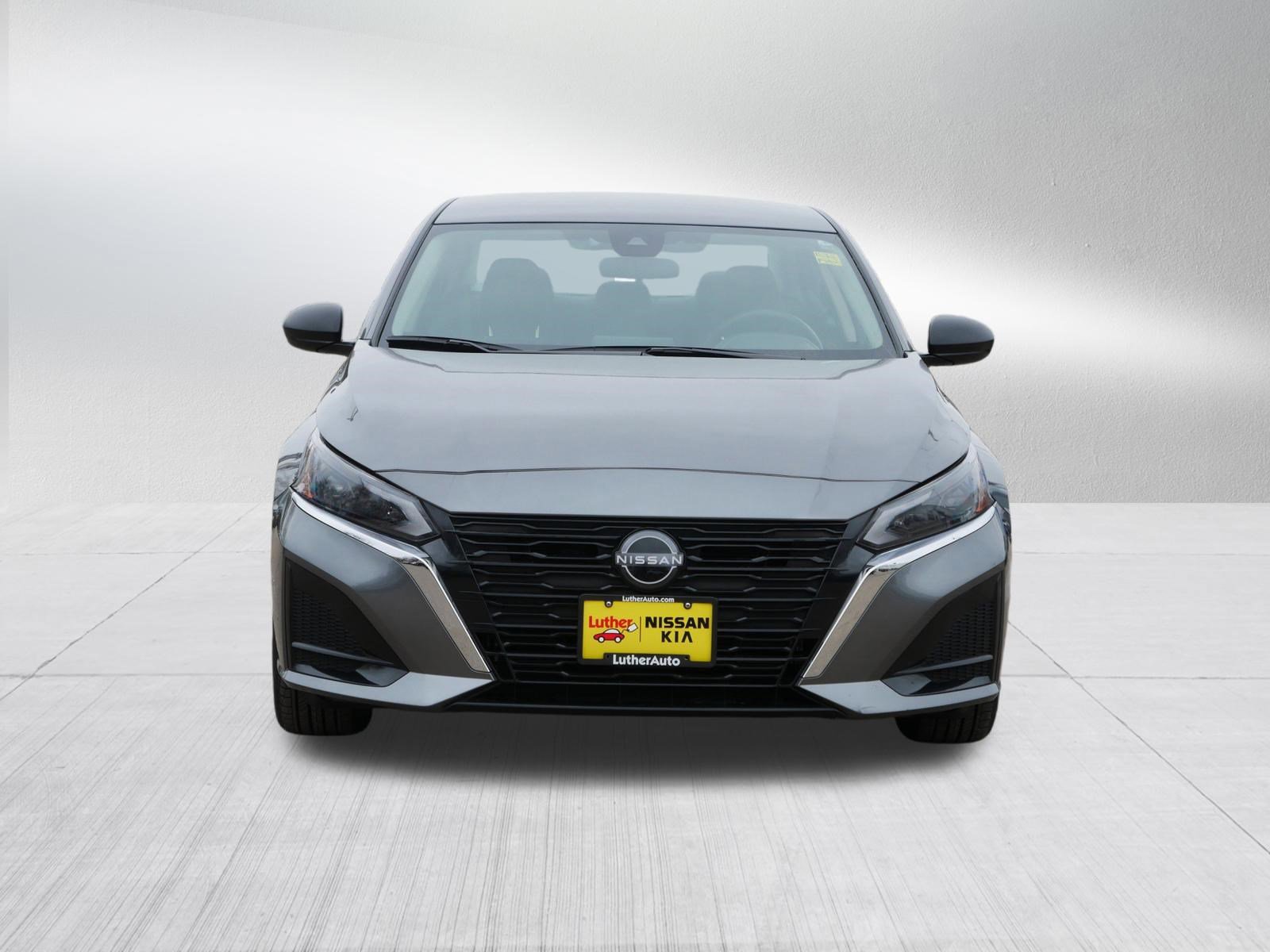 Certified 2024 Nissan Altima 2.5 SV image 2