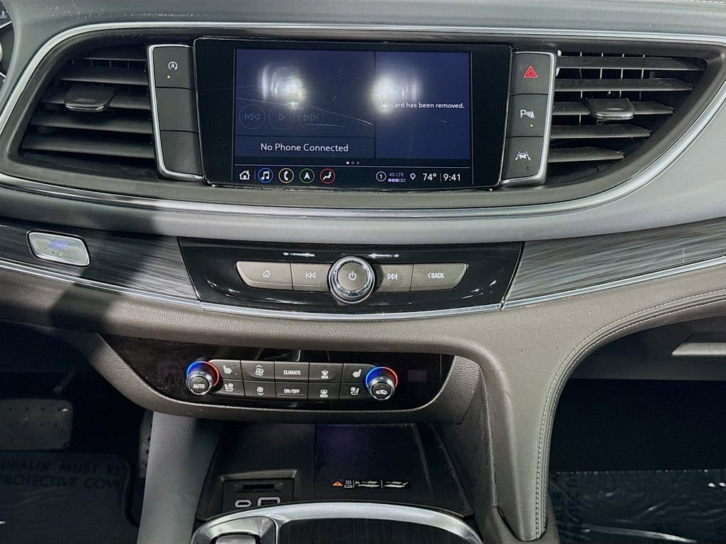Used 2024 Buick Enclave Premium image 40