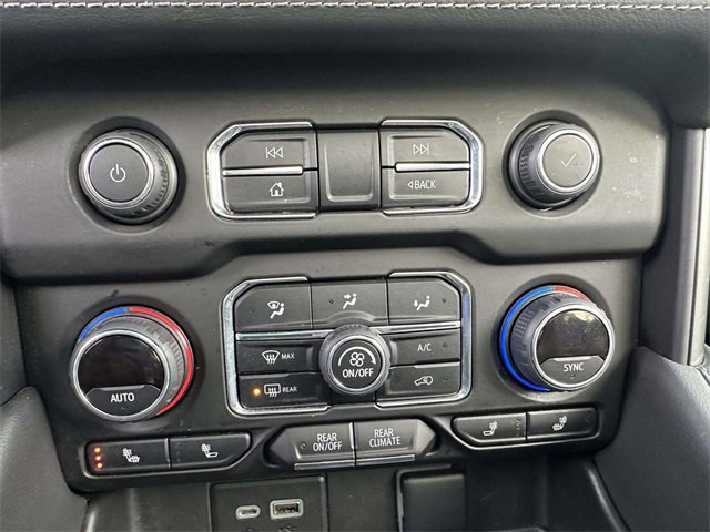 Used 2022 Chevrolet Tahoe LT w/ Luxury Package image 27