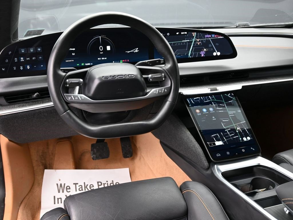 Used 2024 Lucid Air Touring image 29