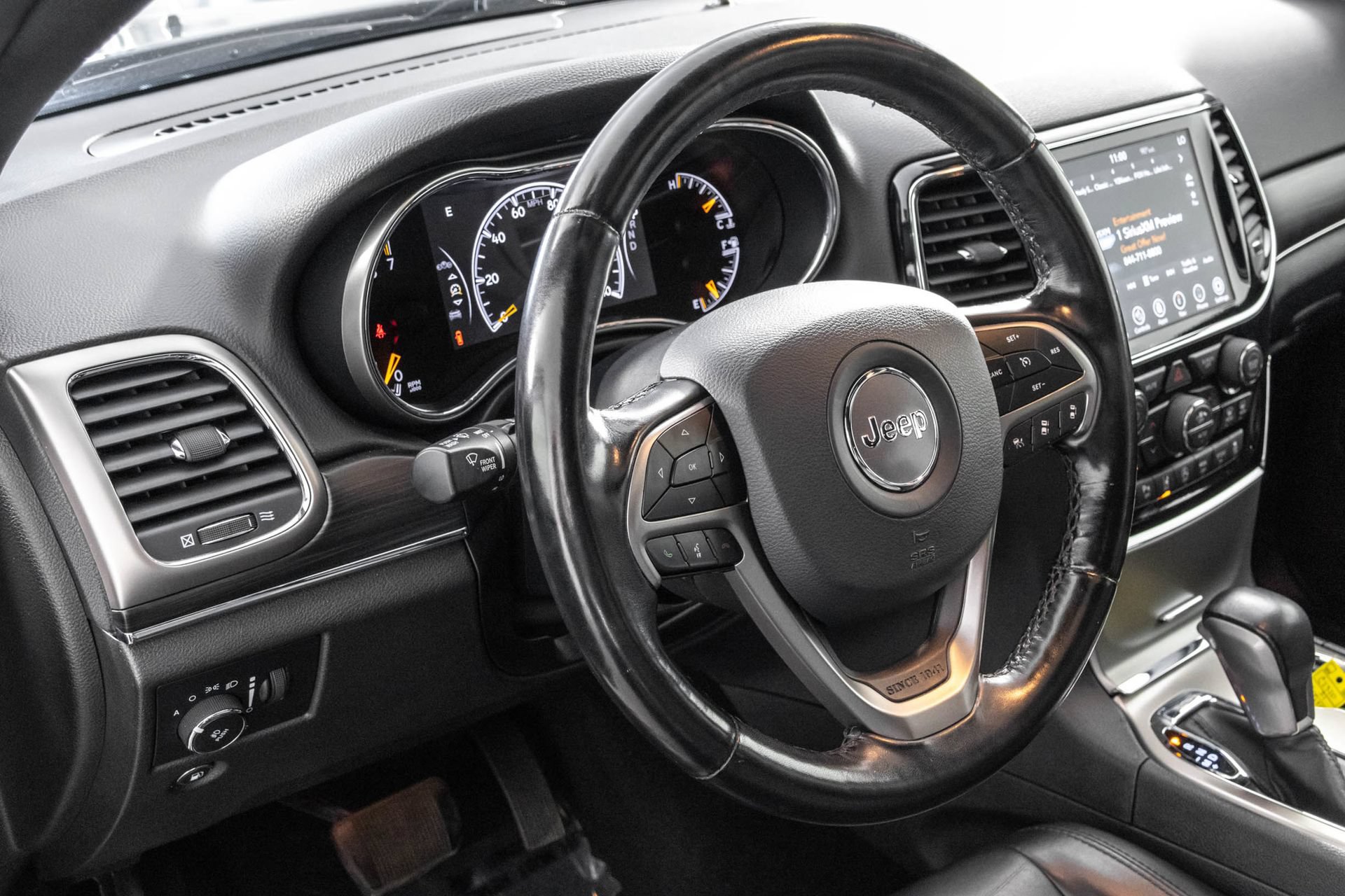 Used 2021 Jeep Grand Cherokee Limited AWD/4WD image 36