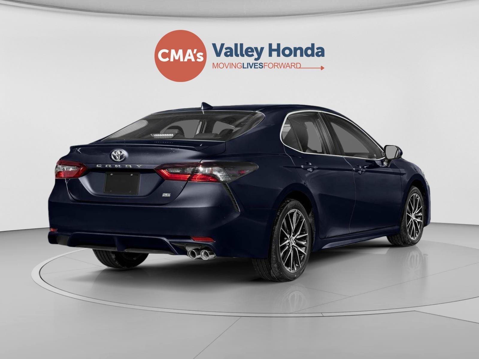 Used 2022 Toyota Camry SE w/ Cold Weather Package FWD image 3