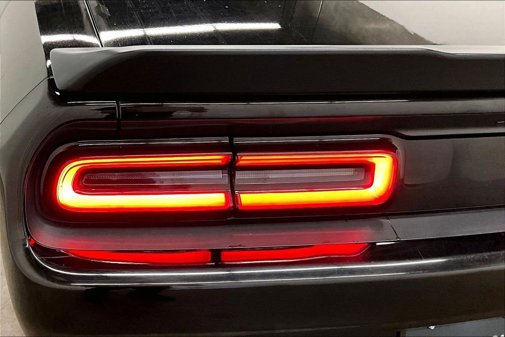 Used 2018 Dodge Challenger R/T Scat Pack RWD image 23