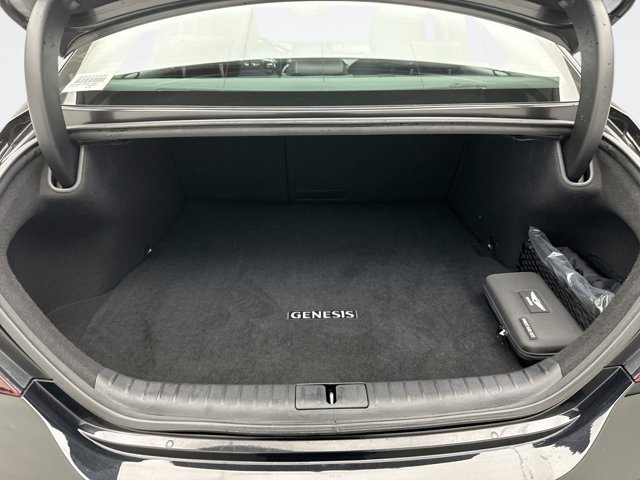 Used 2023 Genesis G70 2.0T image 19