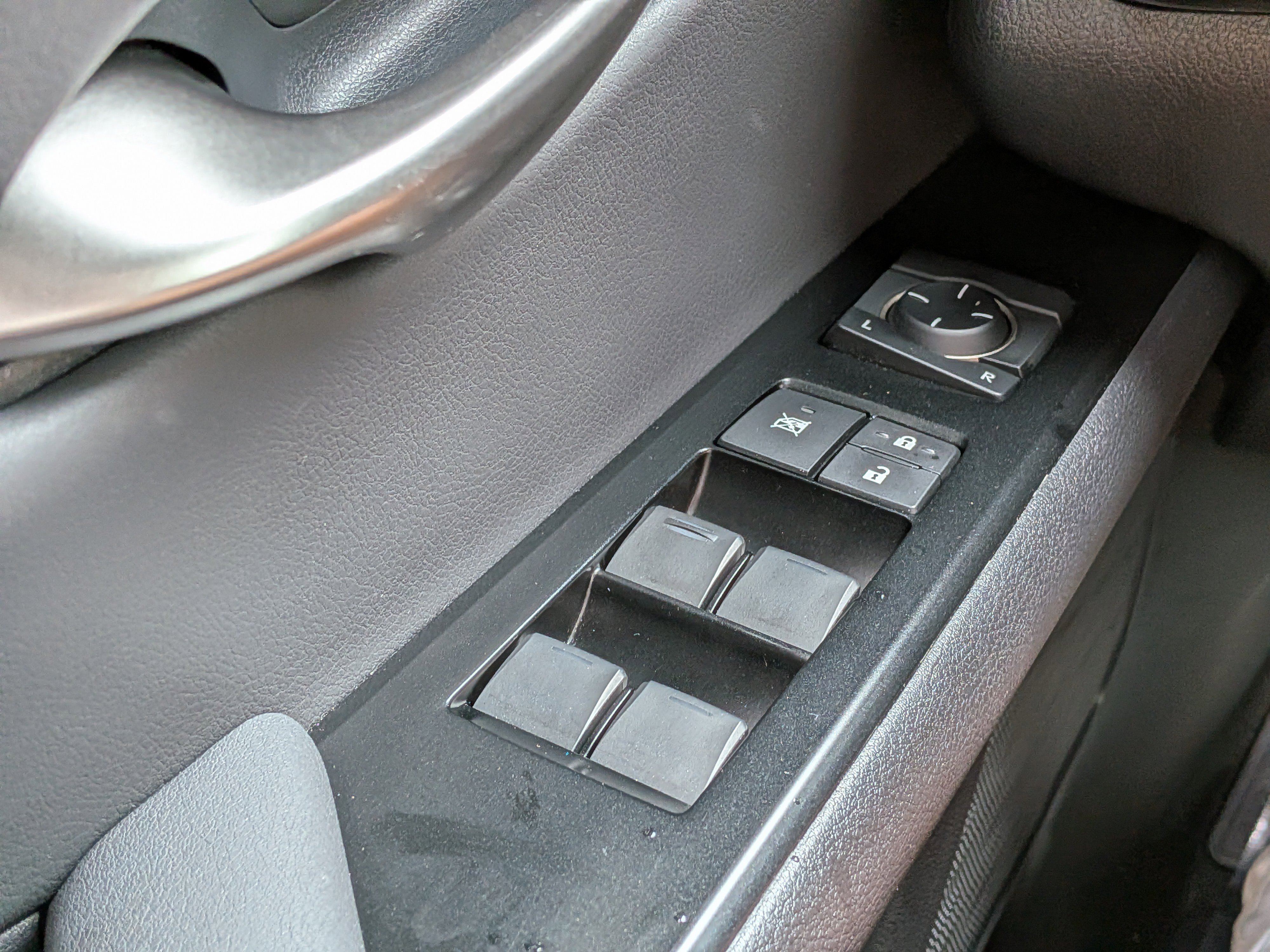 Used 2024 Lexus UX 250h FWD w/ Premium Package image 24