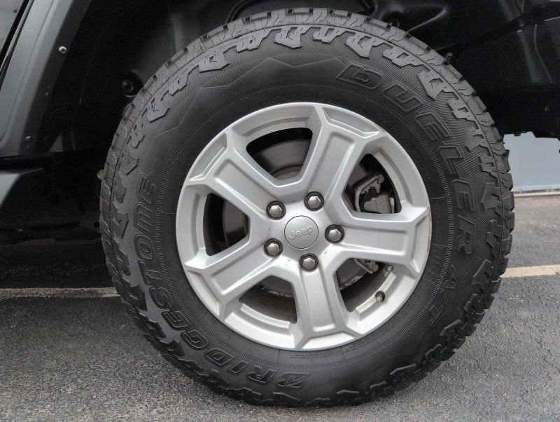 Used 2021 Jeep Wrangler Unlimited Sport AWD/4WD image 32