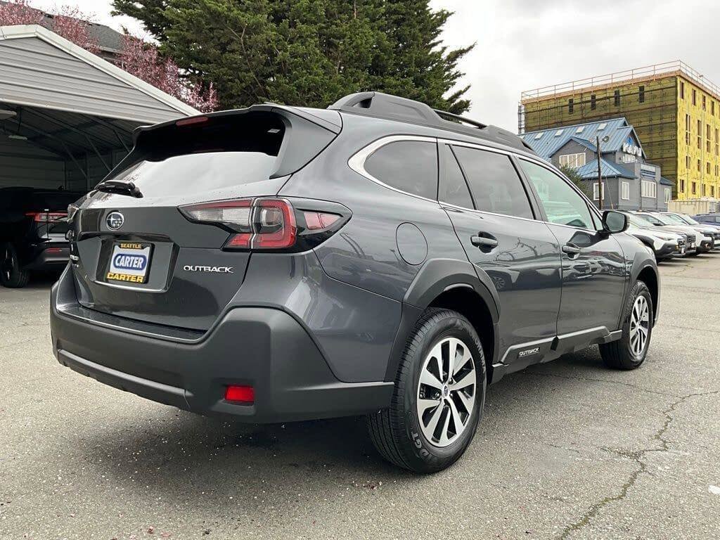 Certified 2023 Subaru Outback Premium image 9