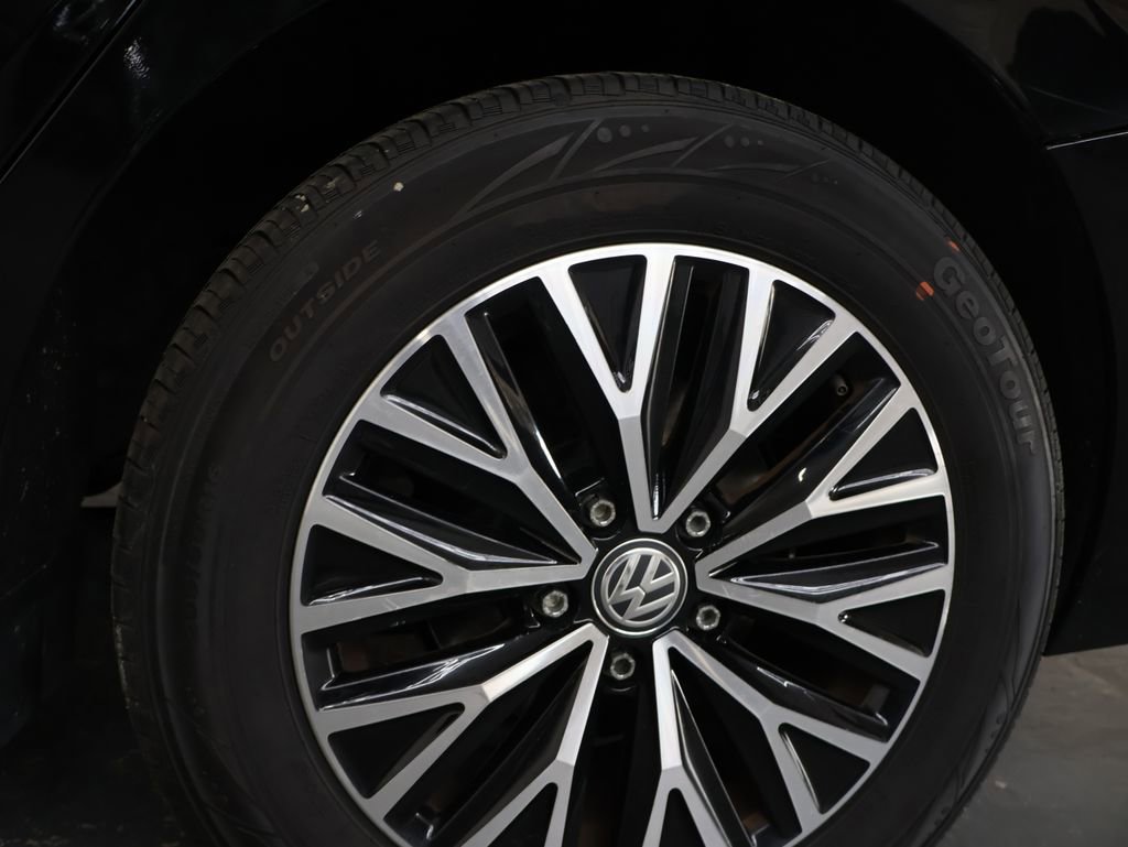 Used 2021 Volkswagen Jetta SE w/ SE Cold Weather Package image 31