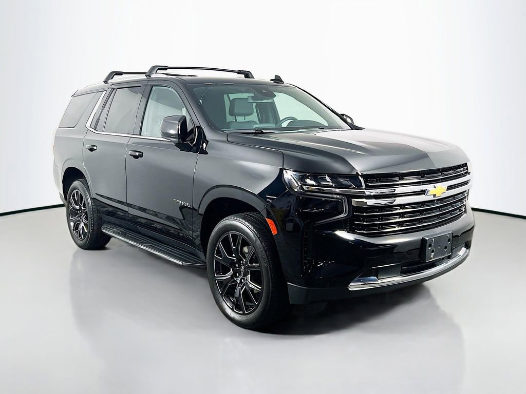 Used 2023 Chevrolet Tahoe LT w/ LT Signature Package AWD/4WD image 3