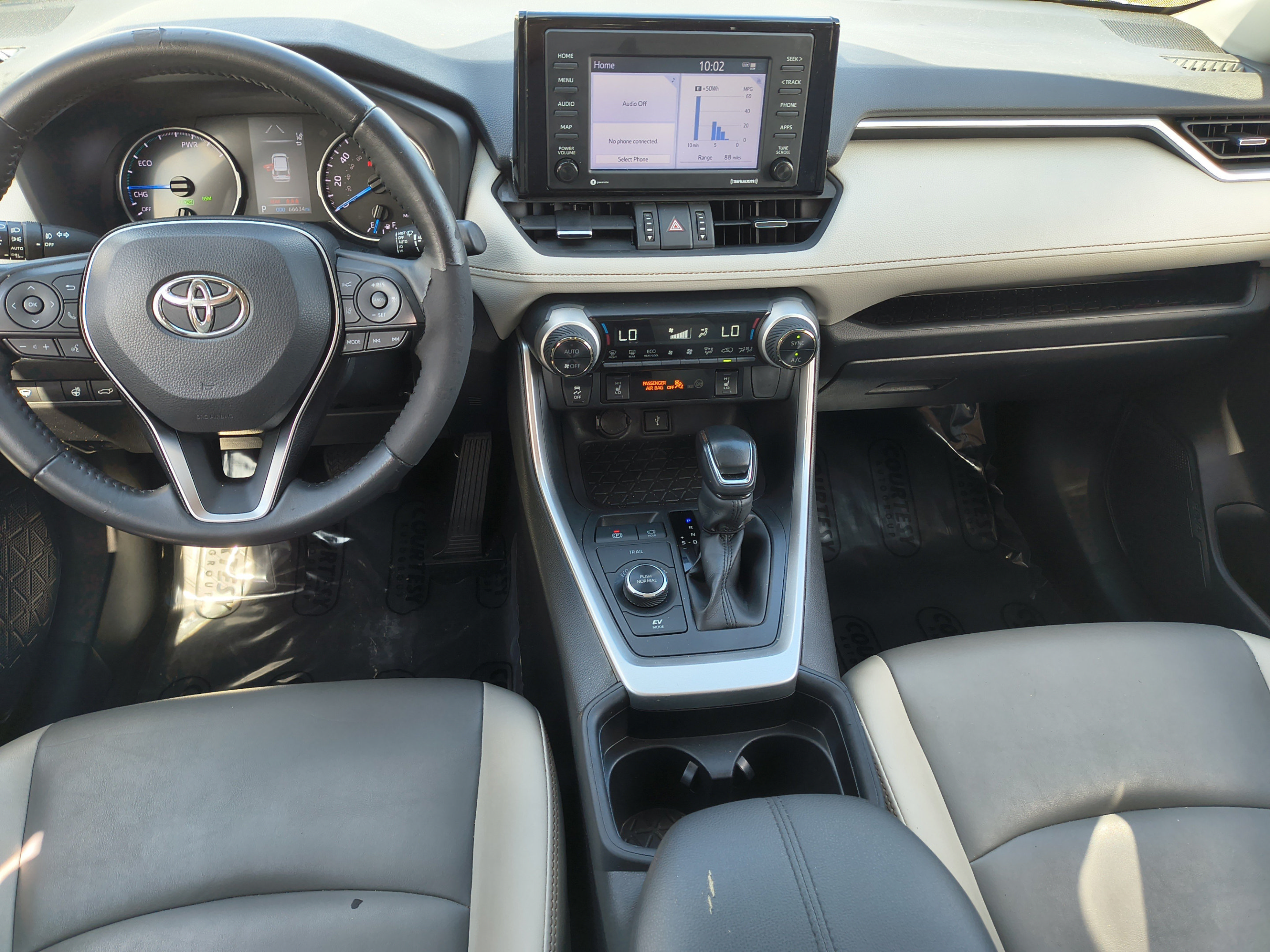 Used 2021 Toyota RAV4 XLE Premium AWD/4WD image 12