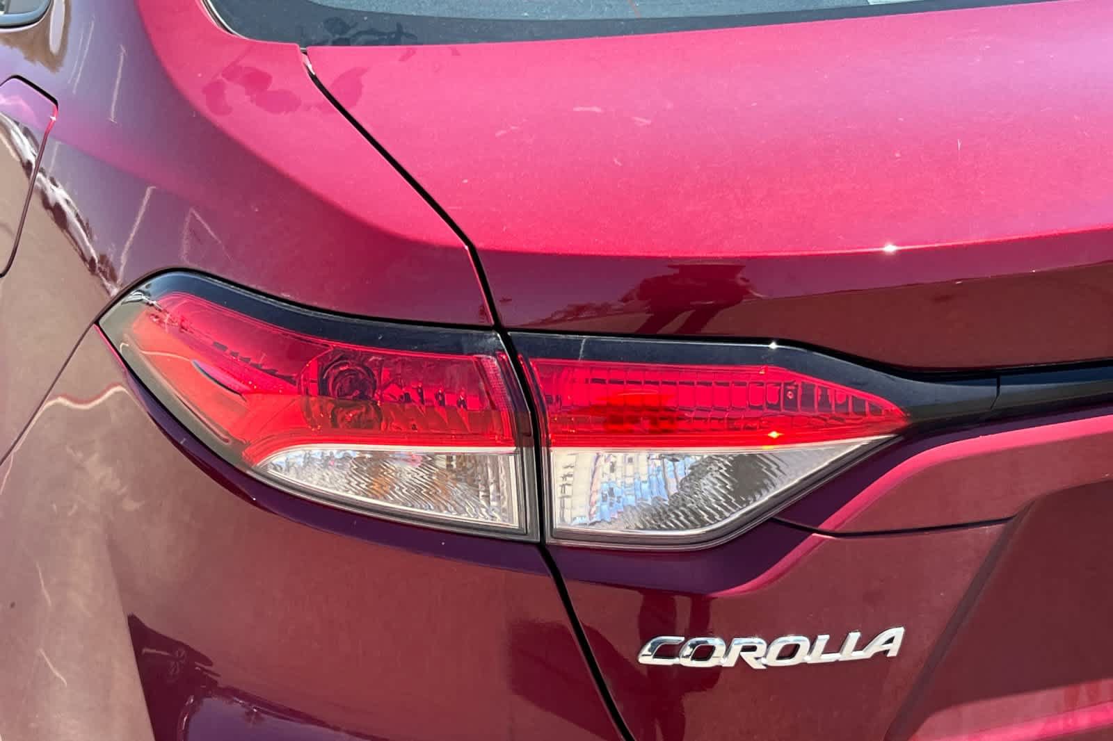 Used 2022 Toyota Corolla LE w/ LE Convenience Package FWD image 20
