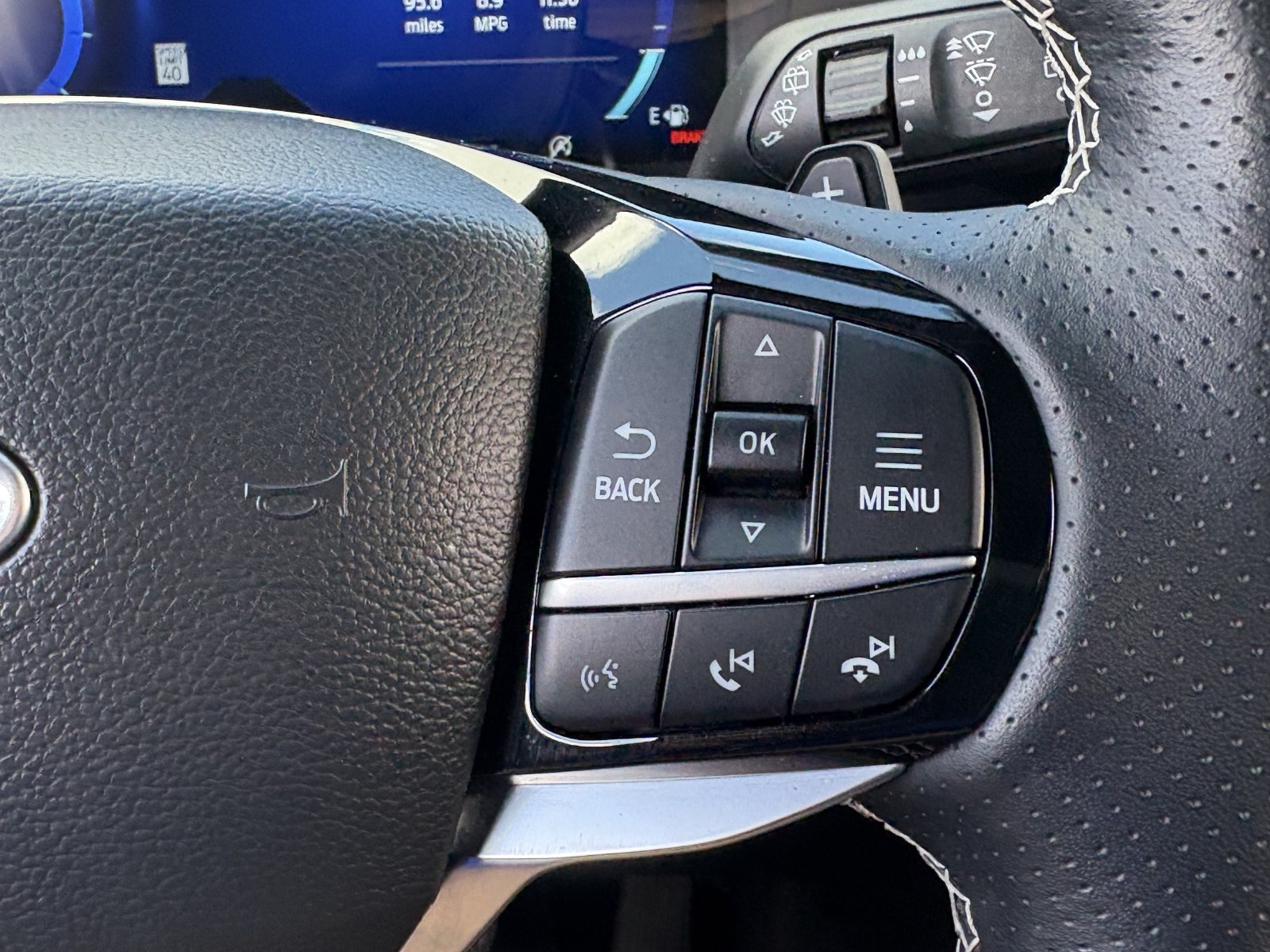 Certified 2022 Ford Explorer ST AWD/4WD image 38