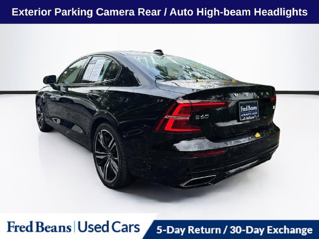 Used 2022 Volvo S60 T8 R-Design Expression w/ Premium Package AWD/4WD image 7