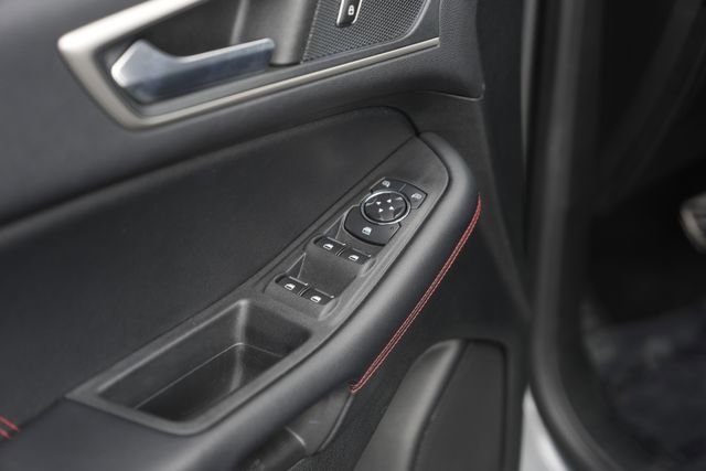 Used 2022 Ford Edge ST-Line image 29