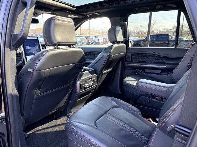 Used 2024 Ford Expedition Max Platinum AWD/4WD image 21