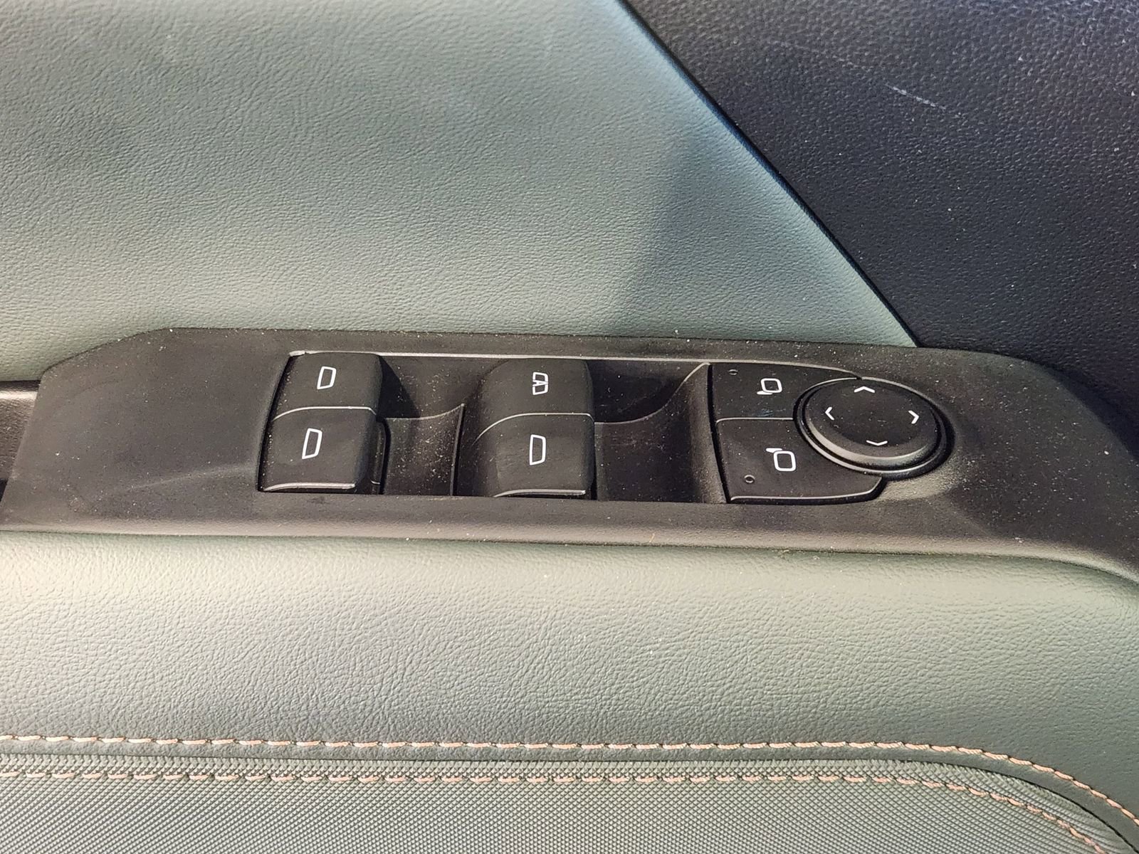 Certified 2026 GMC Terrain AT4 w/ Convenience Package III image 27