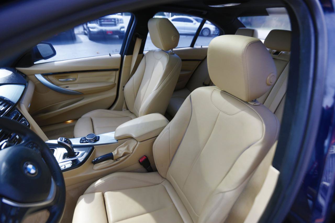 Used 2016 BMW 328i Sedan RWD image 4