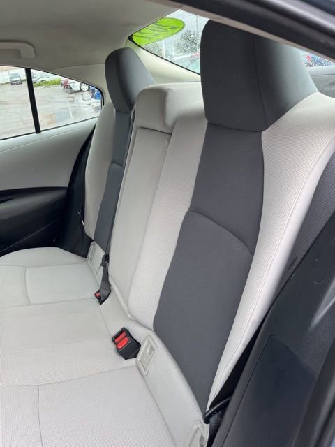 Used 2021 Toyota Corolla LE image 9