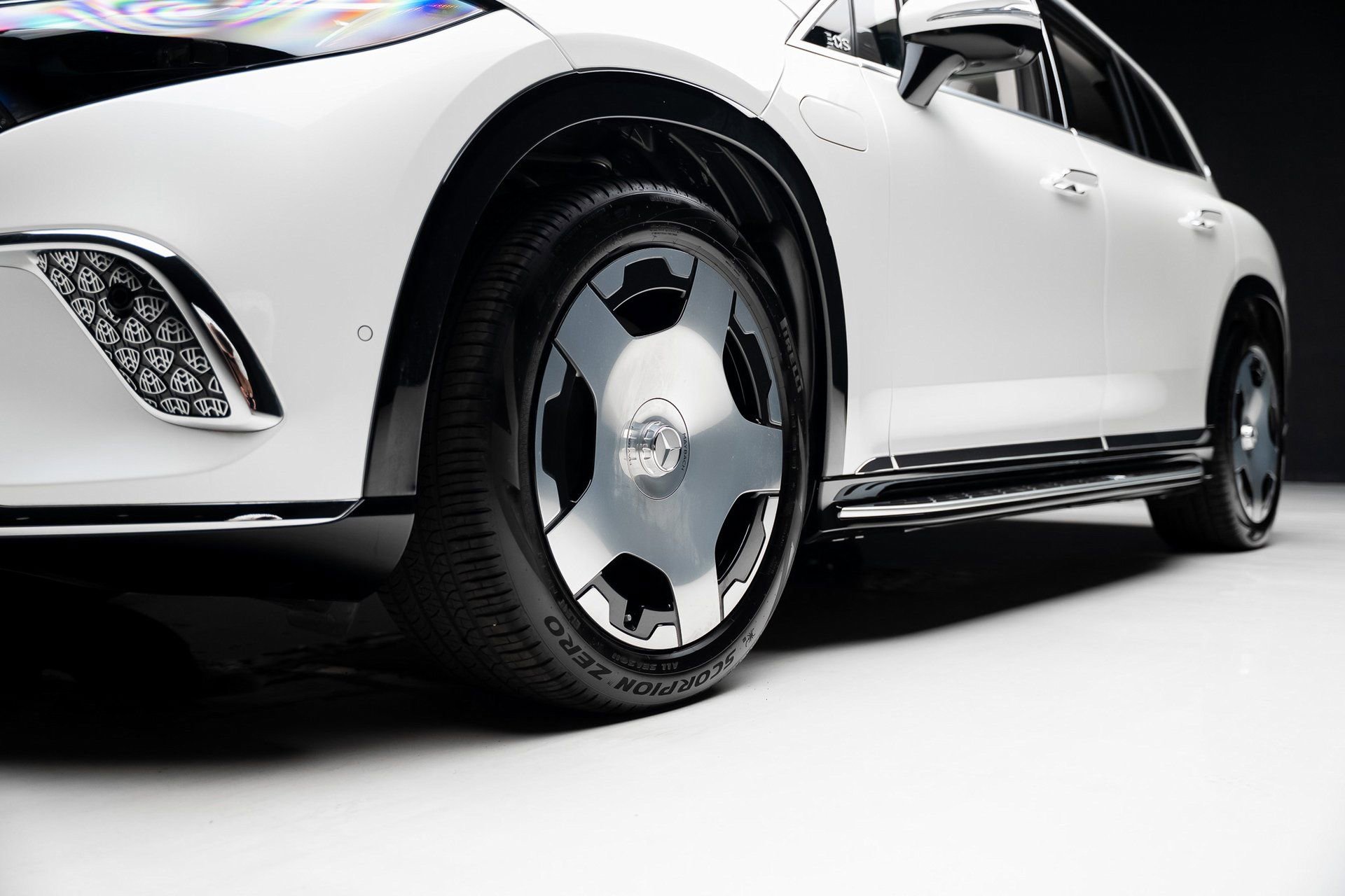 Used 2024 Mercedes-Benz Maybach EQS 680 4MATIC image 74