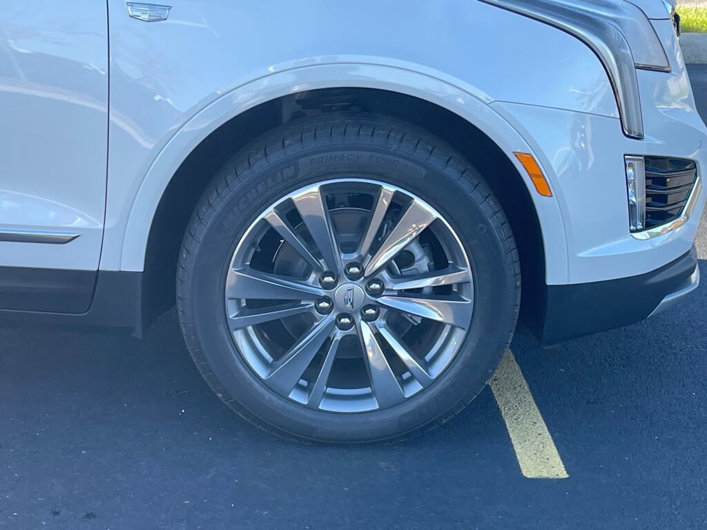 New 2025 Cadillac XT5 Premium Luxury w/ LPO, Floor Liner Package image 16