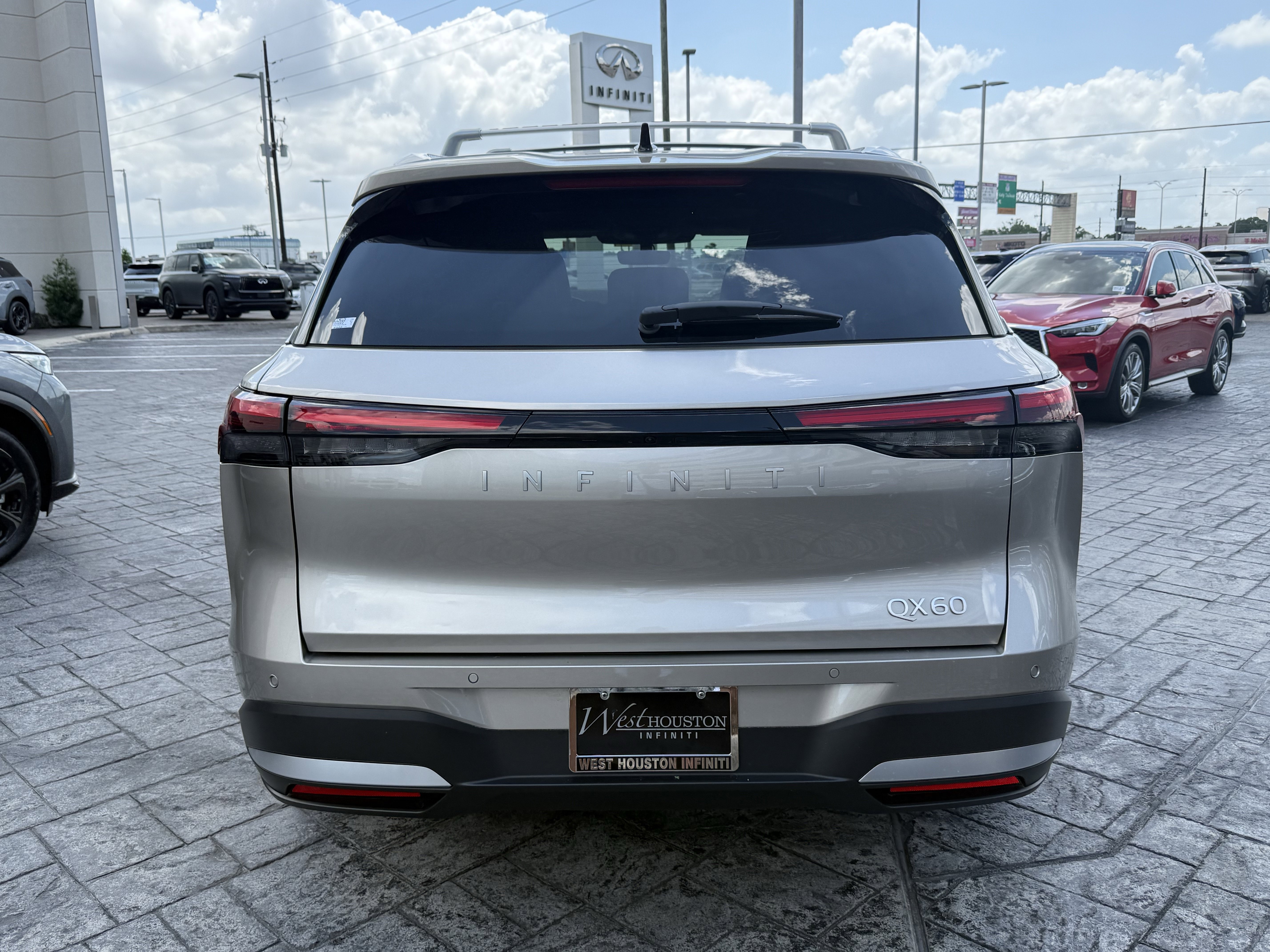Certified 2026 INFINITI QX60 Luxe w/ Cargo Package FWD image 6