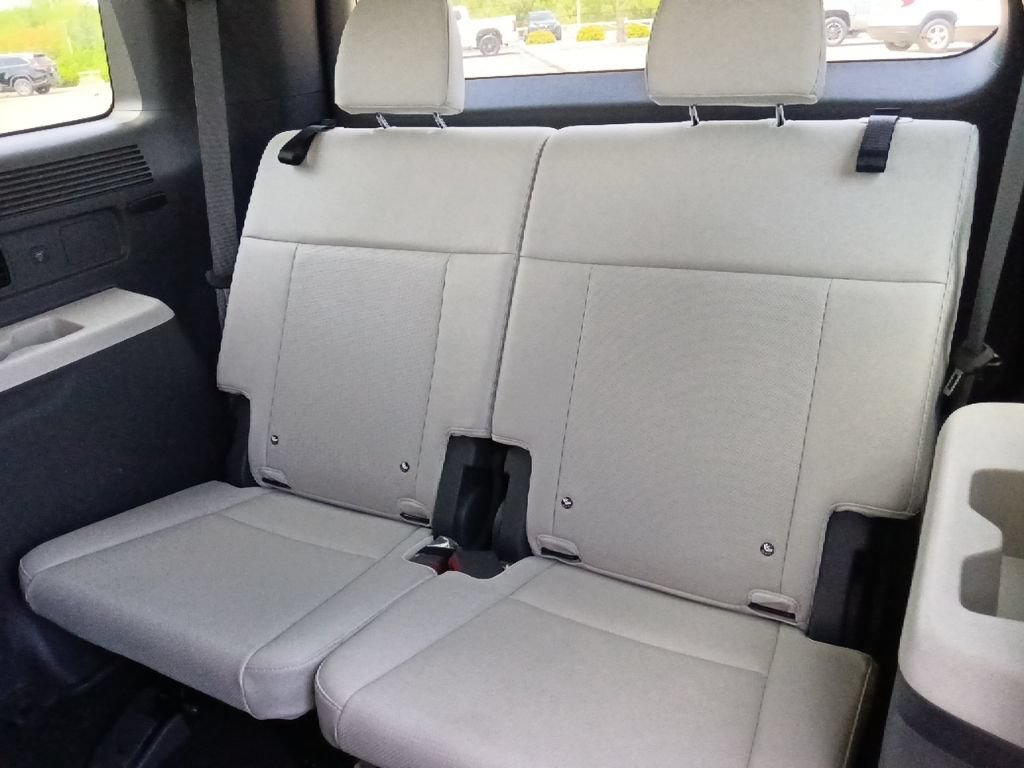Used 2026 Hyundai Santa Fe SEL FWD image 28