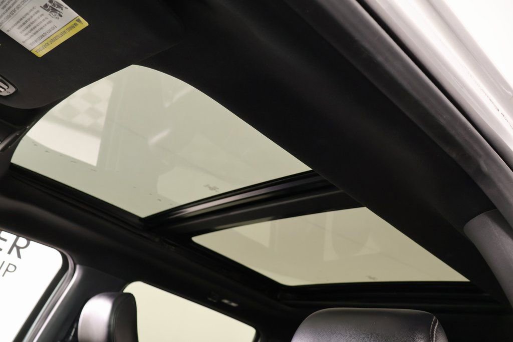 Used 2019 Ford F150 Raptor w/ Equipment Group 802A Luxury AWD/4WD image 17