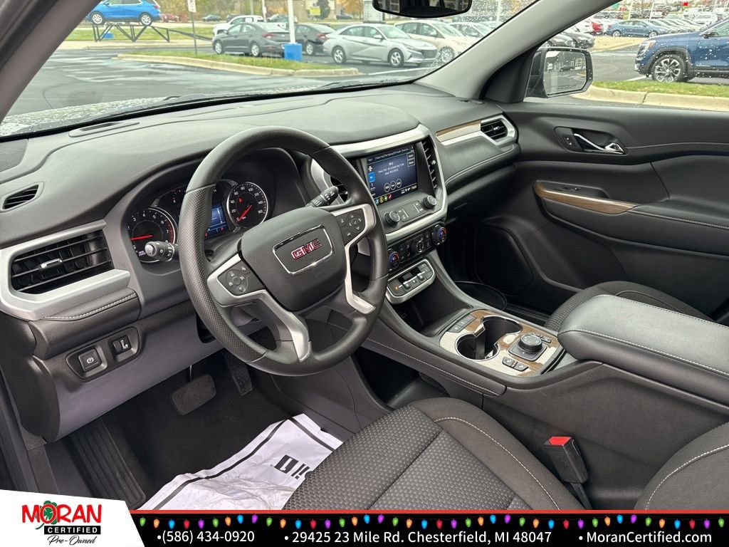 Used 2023 GMC Acadia SLE w/ Driver Convenience Package image 13