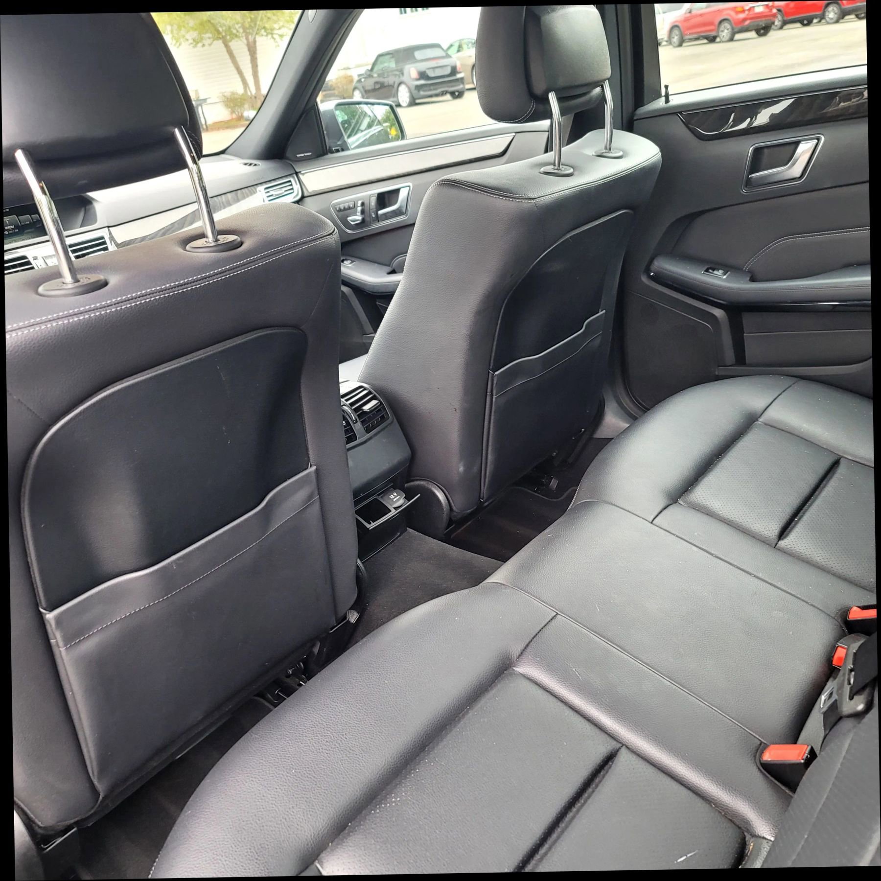 Used 2016 Mercedes-Benz E 350 4MATIC Sedan image 28