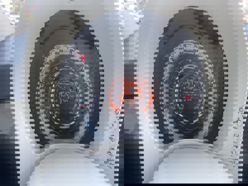 Used 2014 FIAT 500 Pop image 16