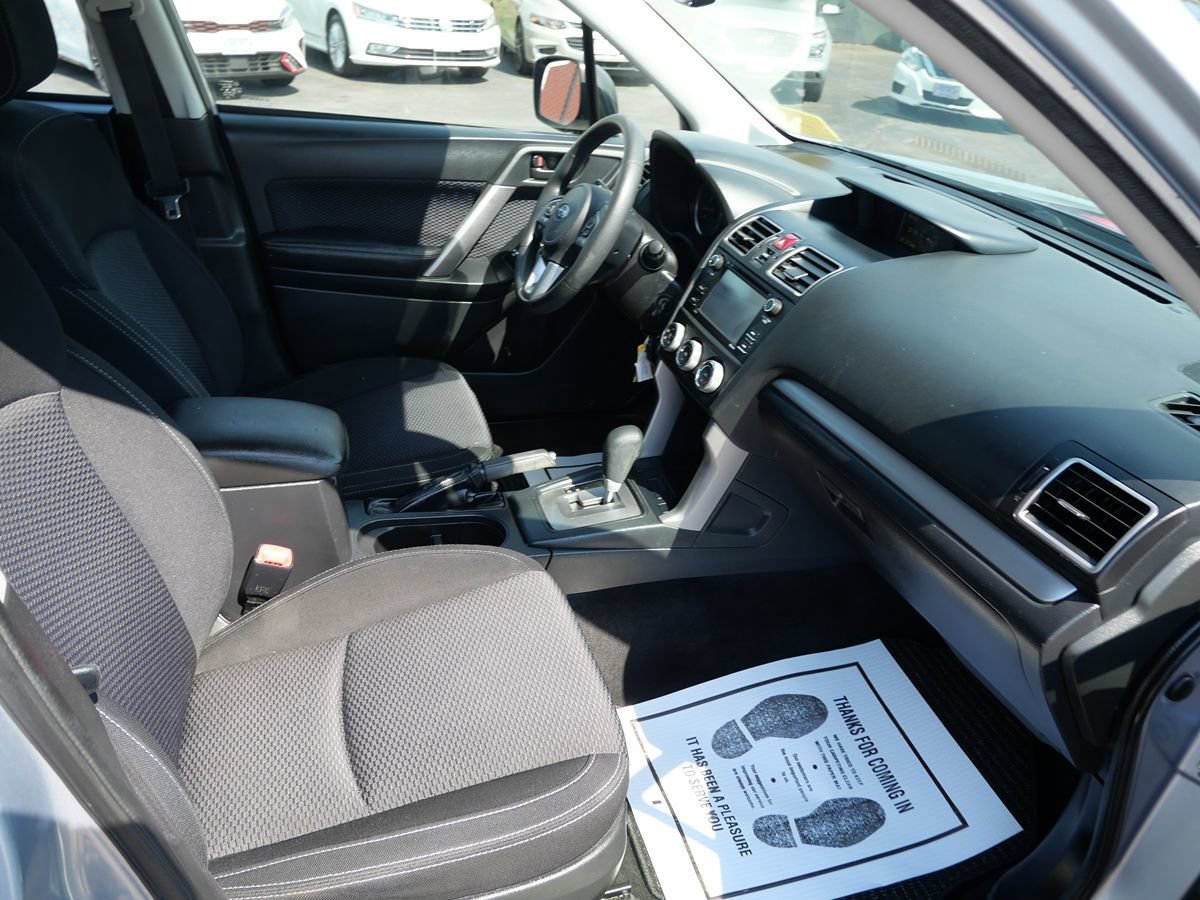 Used 2017 Subaru Forester 2.5i w/ Alloy Wheel Package AWD/4WD image 27