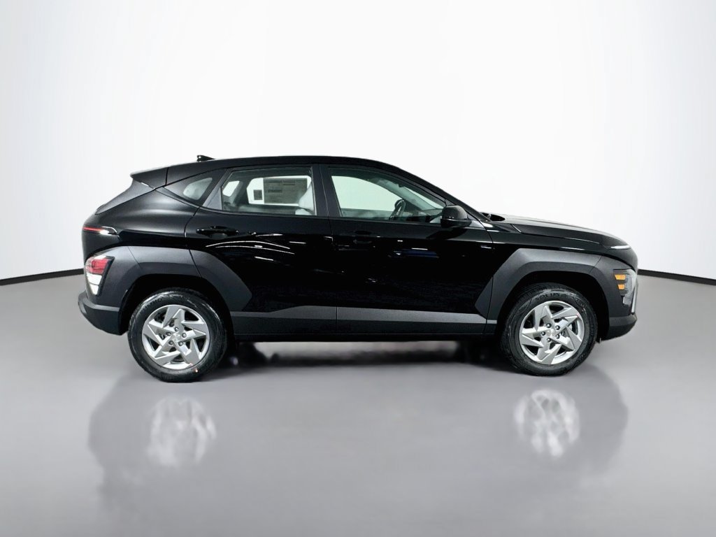 New 2027 Hyundai Kona SE AWD/4WD image 9