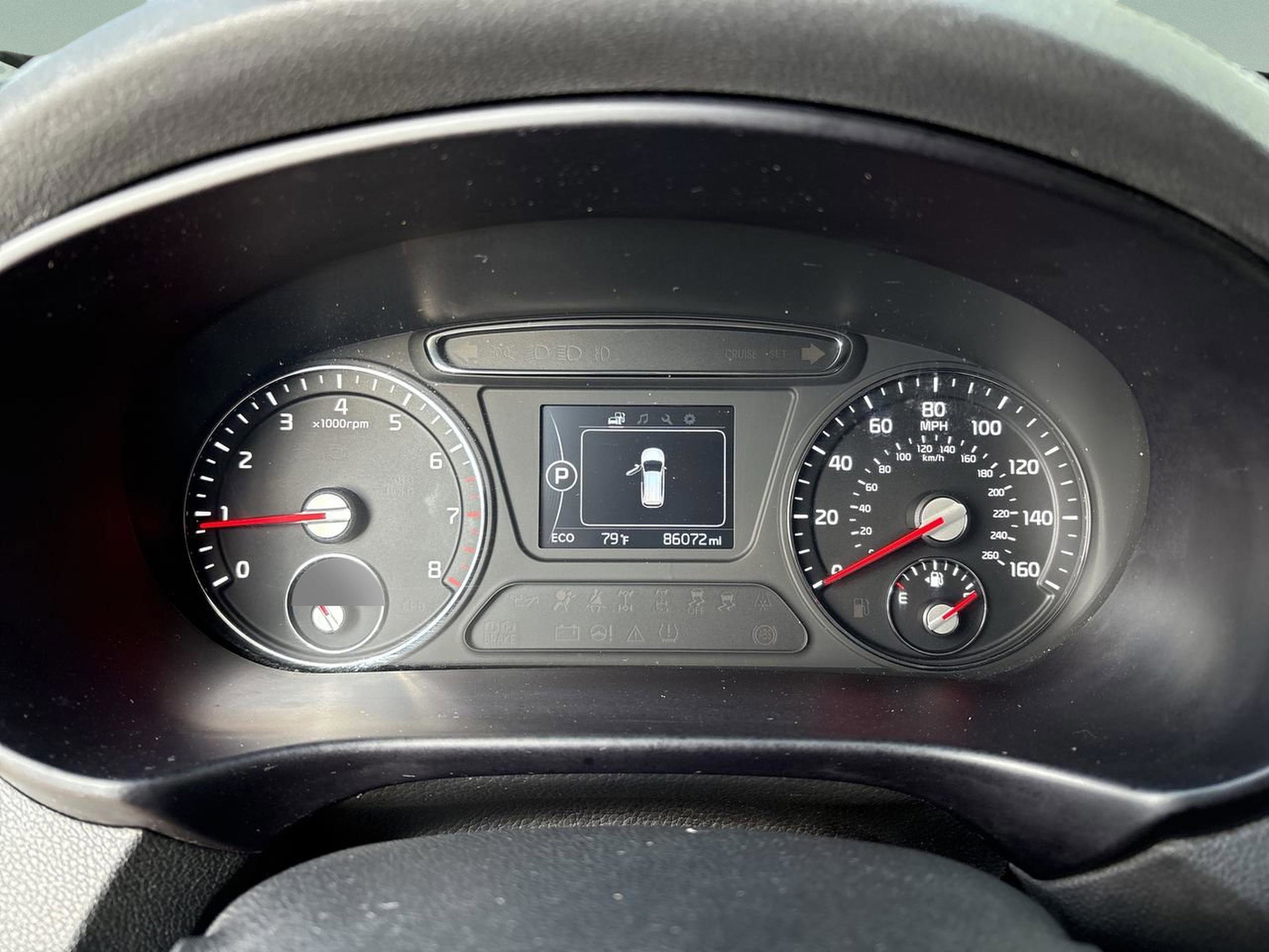 Used 2018 Kia Sorento LX image 12