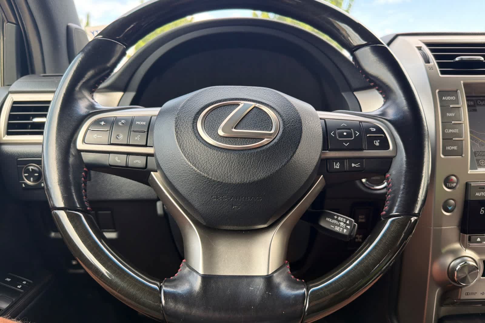 Used 2020 Lexus GX 460 Premium w/ Premium Package AWD/4WD image 27