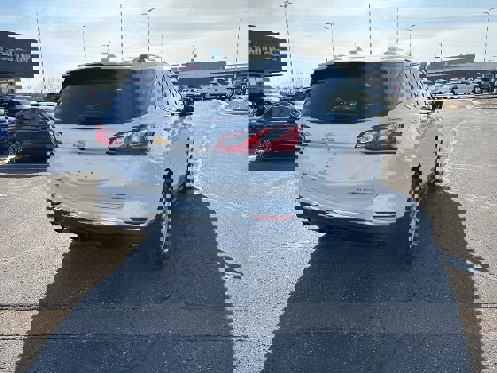 Used 2019 Chevrolet Equinox Premier image 6