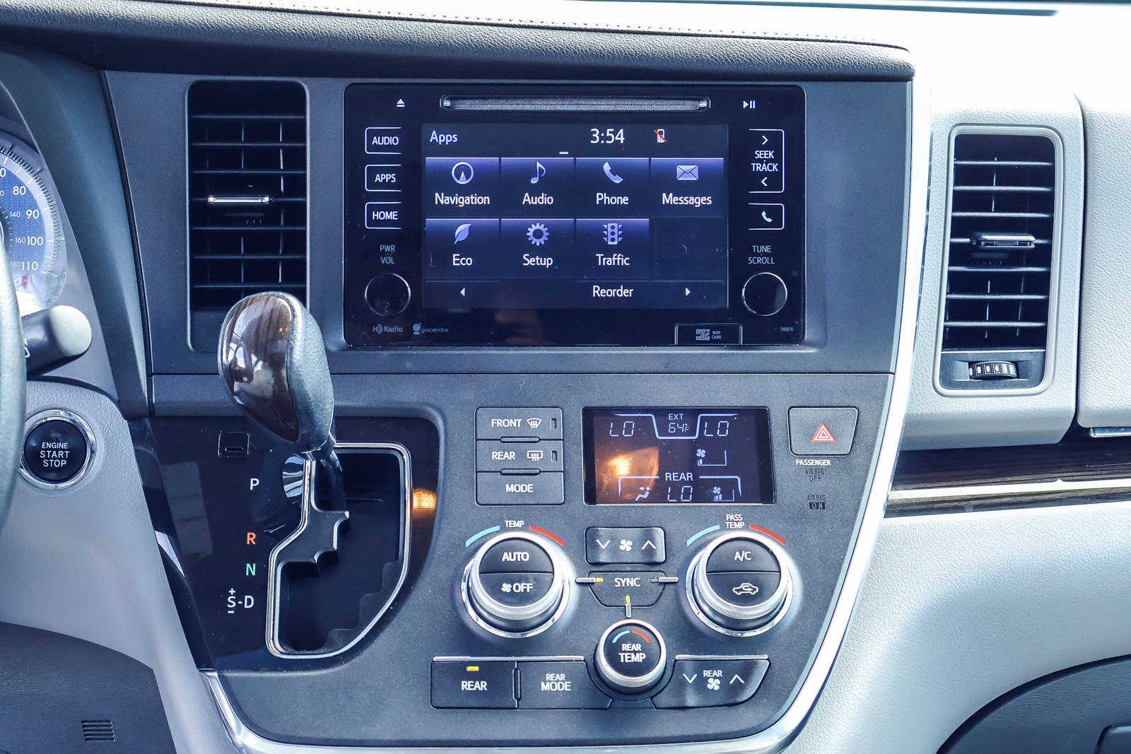 Used 2015 Toyota Sienna XLE Premium FWD image 10