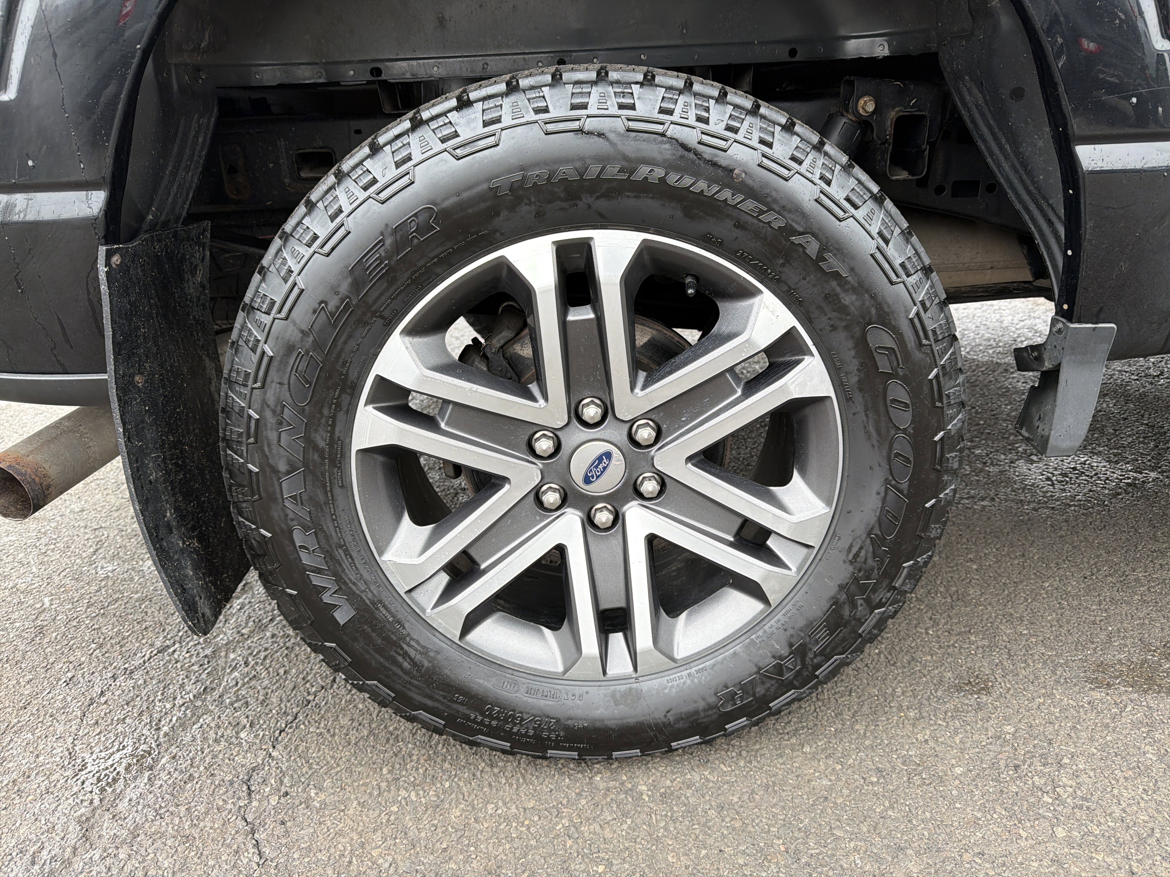 Used 2022 Ford F150 XL w/ STX Appearance Package image 31