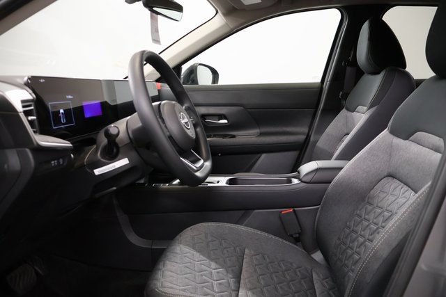 New 2026 Nissan Kicks SV w/ SV Premium Package FWD image 18