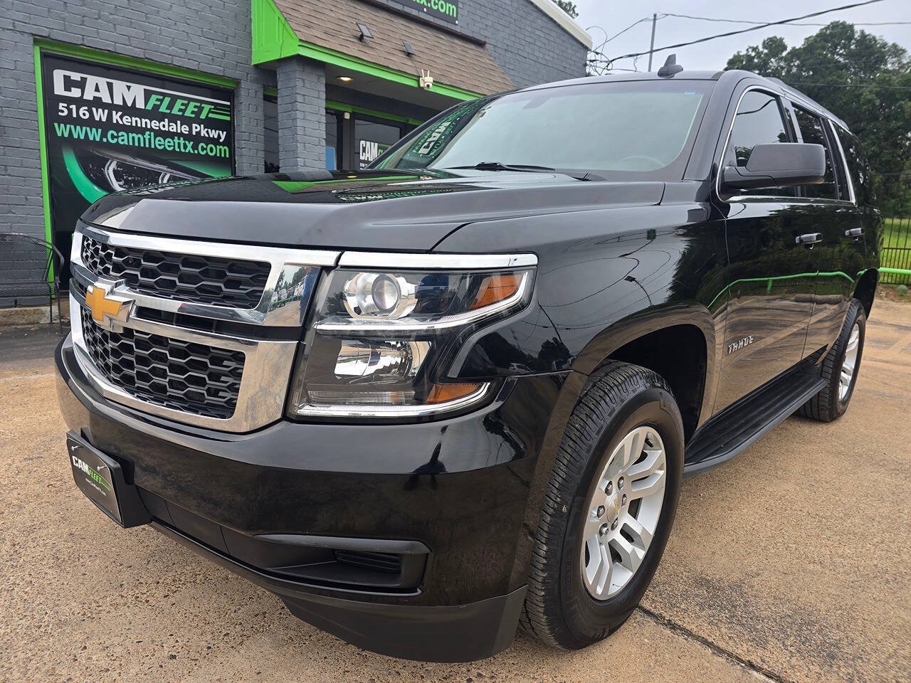 Used 2018 Chevrolet Tahoe LS RWD image 2