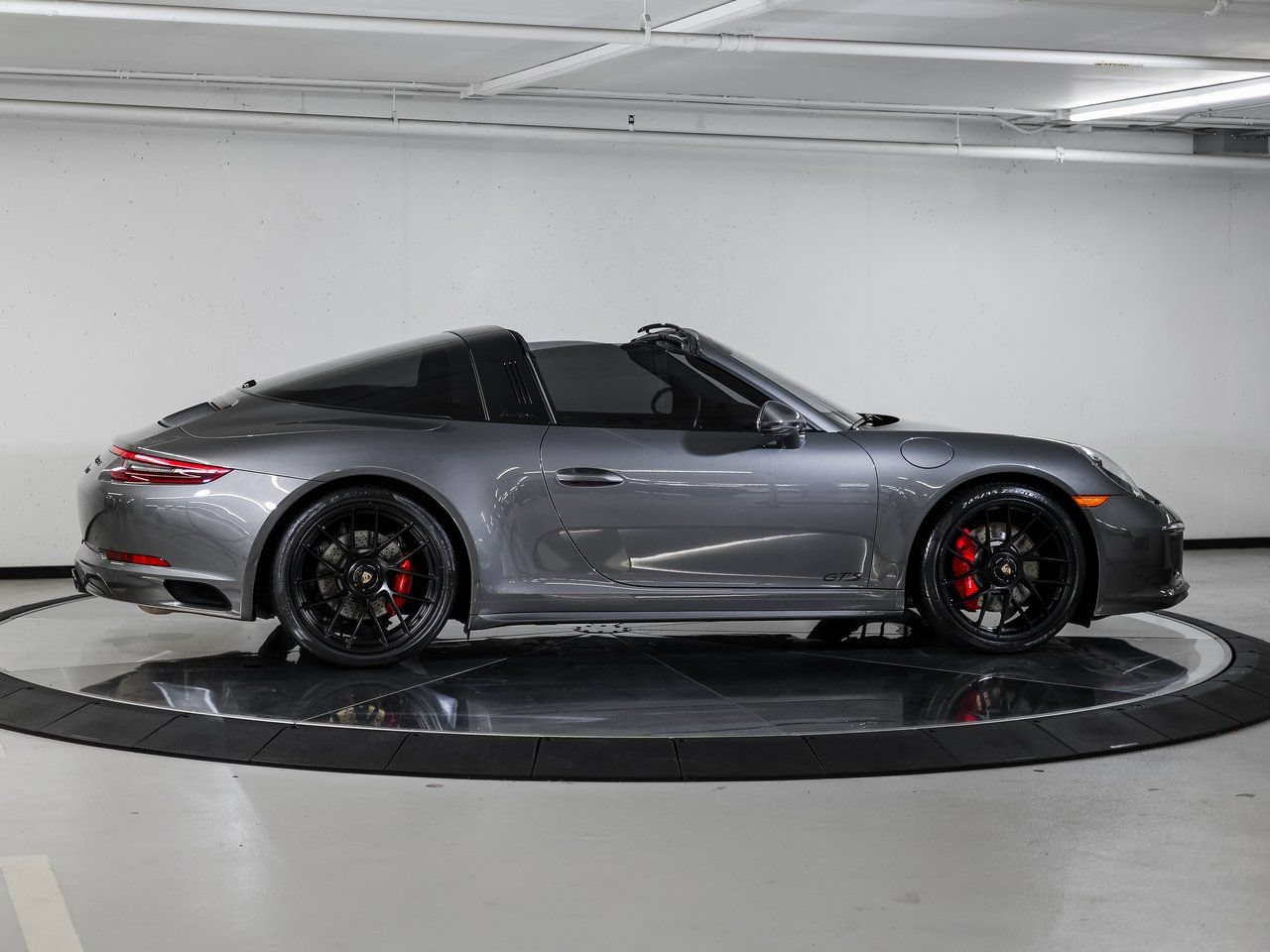 Certified 2018 Porsche 911 Targa 4 GTS AWD/4WD image 8