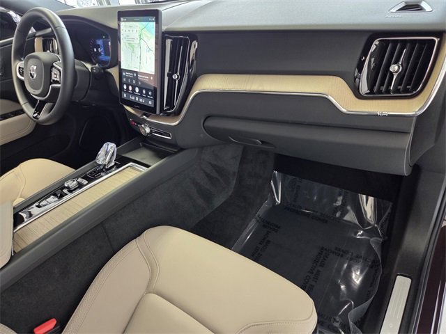 Certified 2026 Volvo XC60 B5 Core image 21